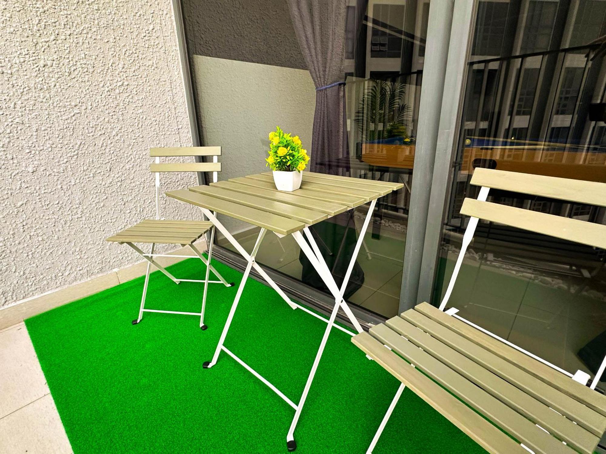 Ekocheras Snooker Pool Jd #balcony #4pax #abovemall #freecarpark Apartment Kuala Lumpur
